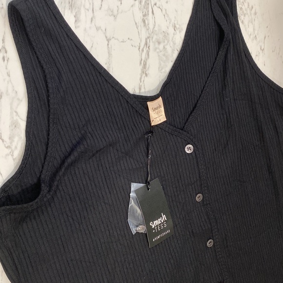 Smash + Tess Tops - NWT Smash + Tess Ribbed Henley Sweater Tank